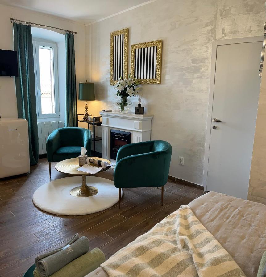 La Dolce Vita Luxury II Apartments With Best Free Private Parking In Center Pula Zewnętrze zdjęcie